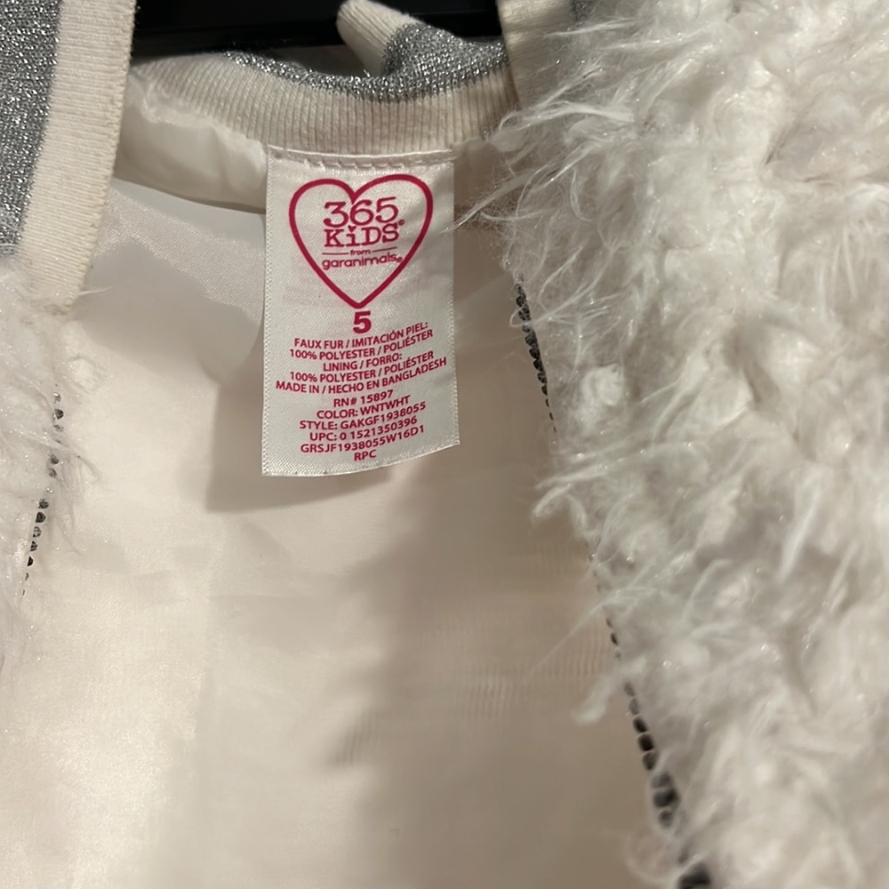 Furry jacket - Picture 4 of 5